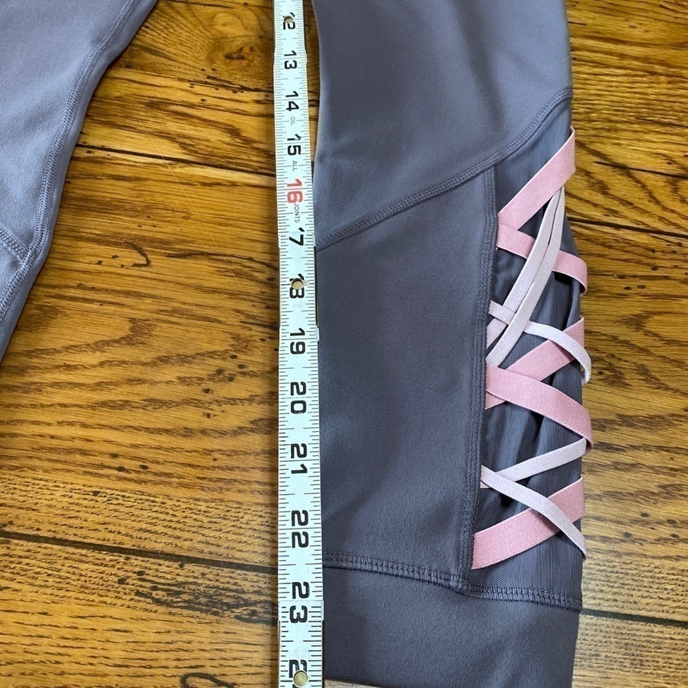 Fabletics Dynamic High Waisted Lattice 7/8 Pants … - image 8